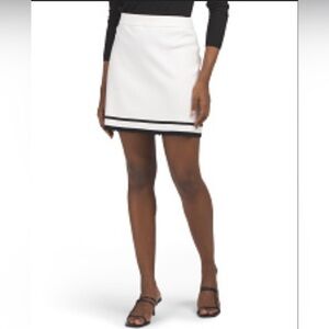 NWT Laundry By Shelli Segal Black and White Mini Skirt Size Medium